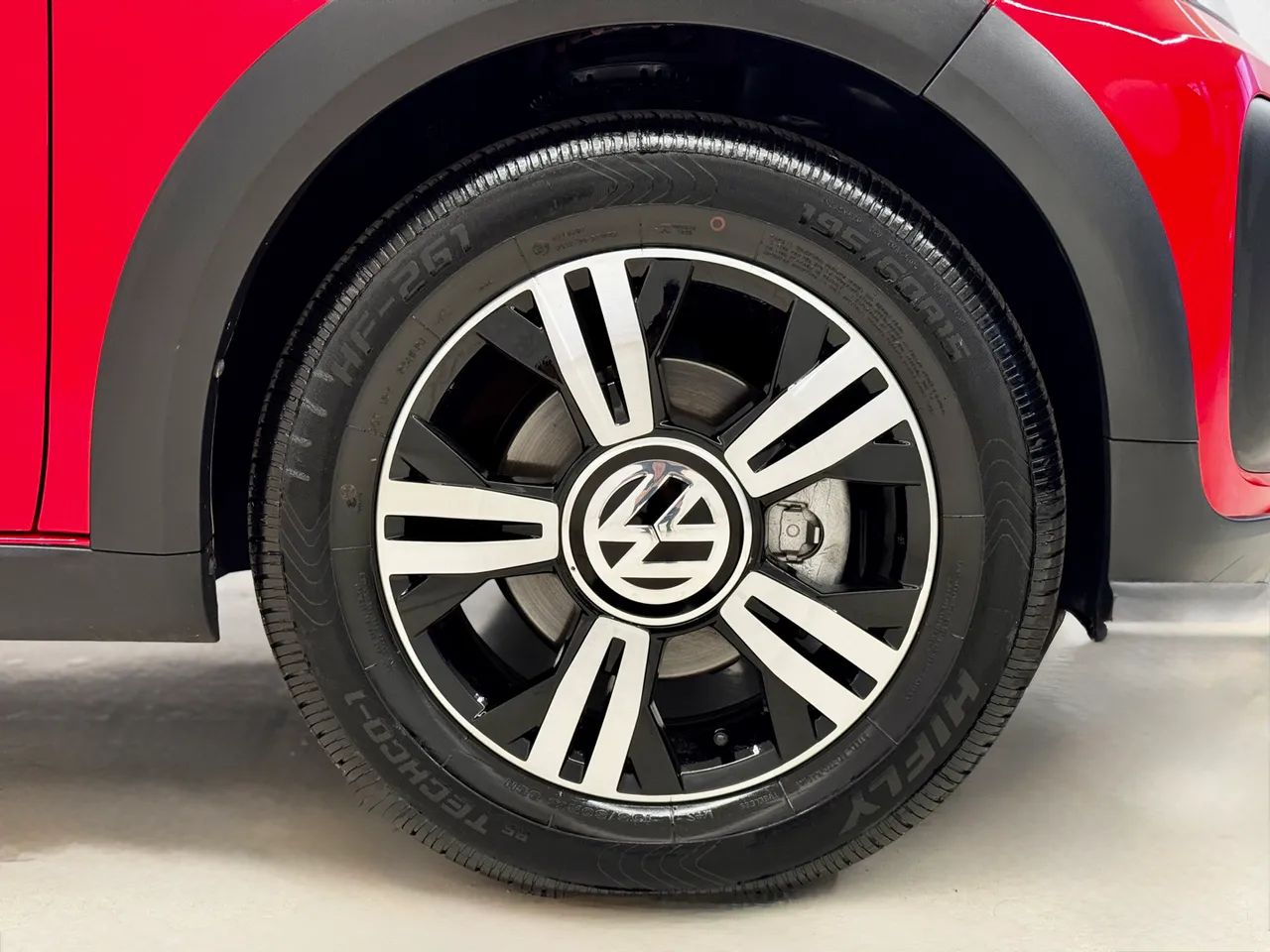 Volkswagen Up! Extreme 1.0 TSI Total Flex 12V 5P 2020 - Foto 5