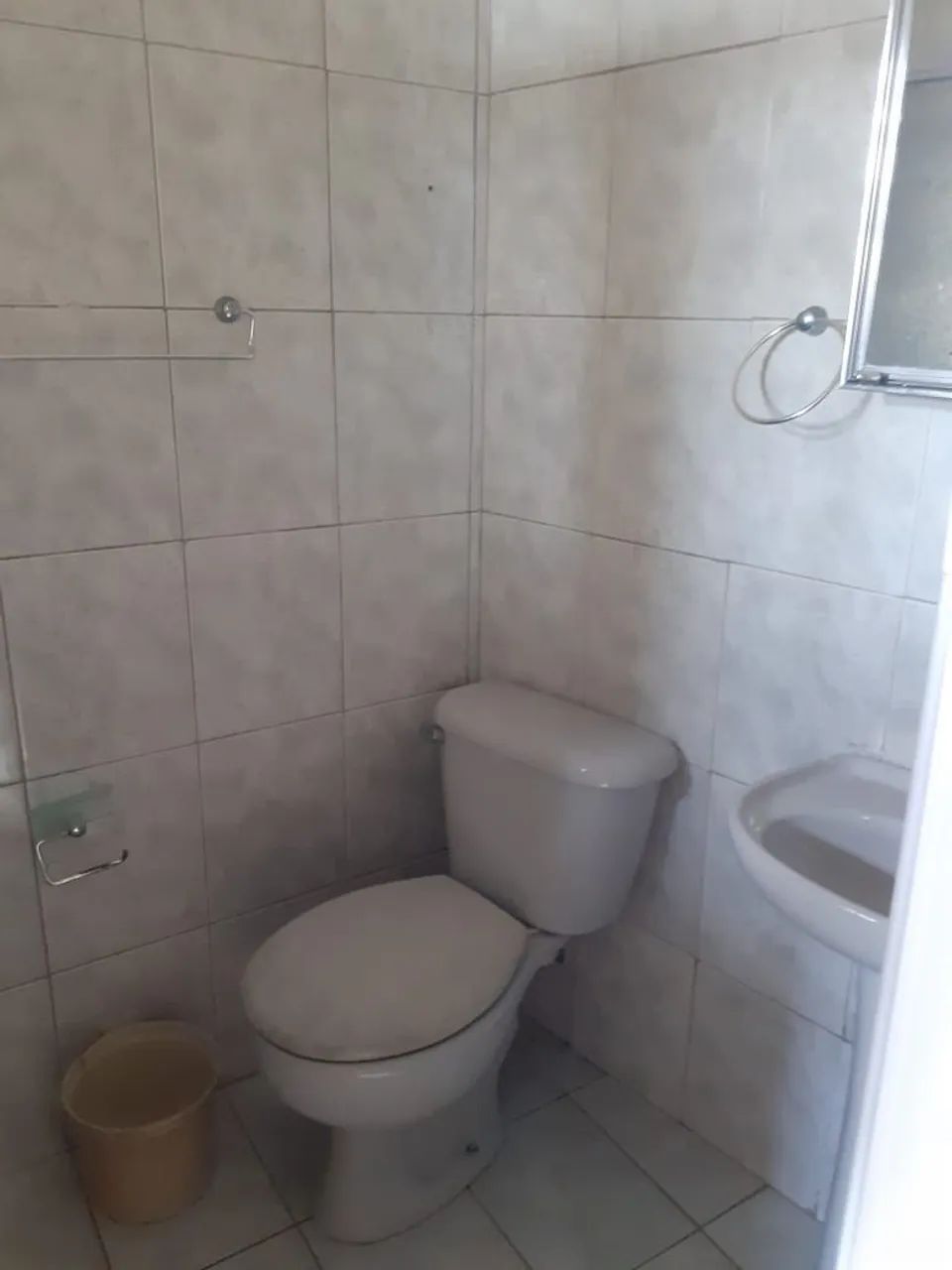 Casa com duas suites a 800 metros da praia Martim de Sá - Foto 2