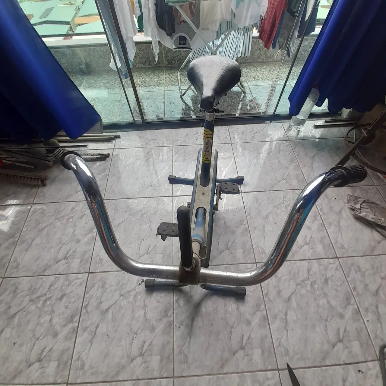 Bicicleta de exercício 