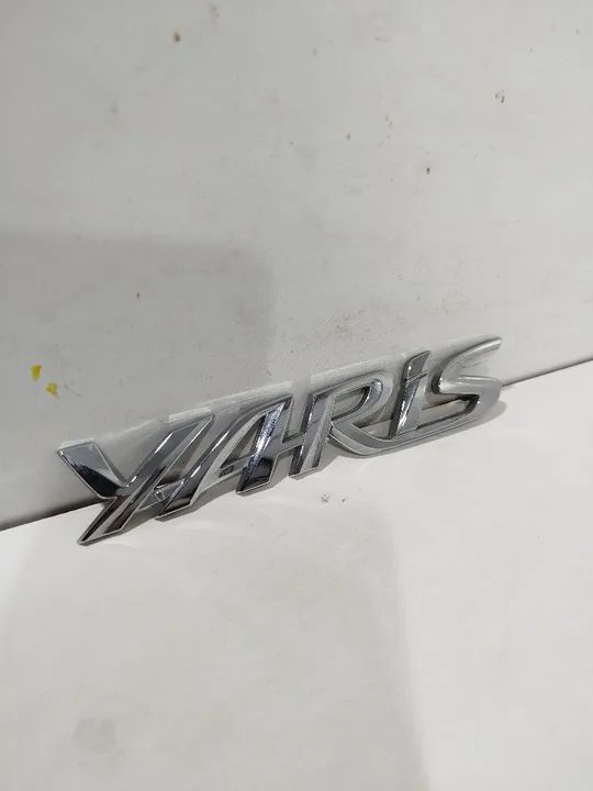 Emblema Logo Nome Yaris Toyota  - Foto 3