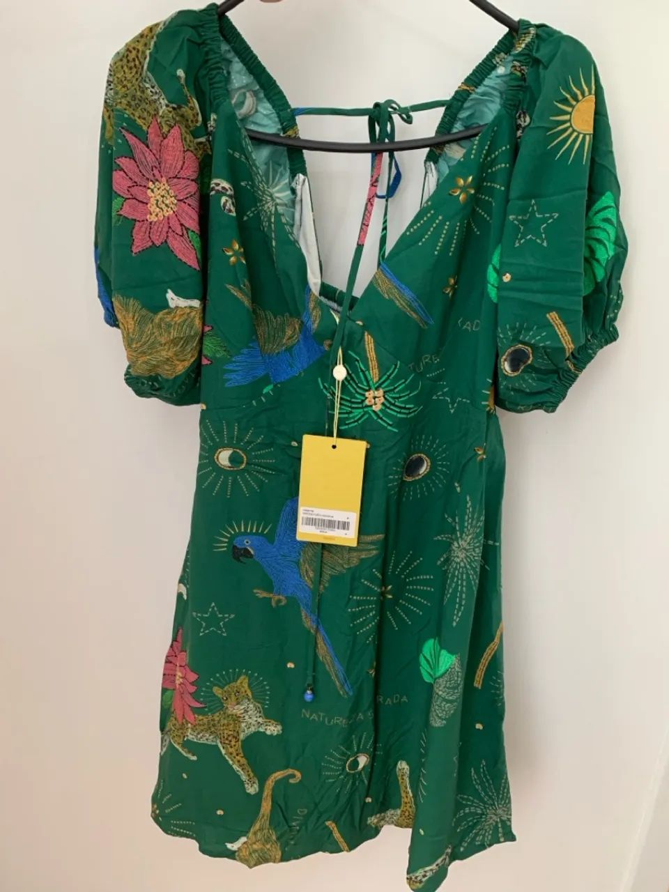 Vestido estampado verde com mangas bufantes - Foto 2
