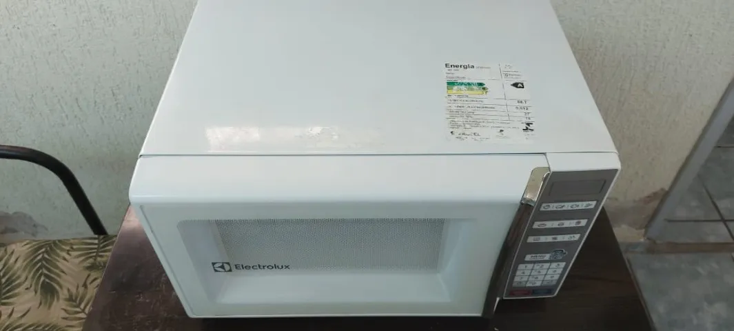 Microondas eletrolux 27l