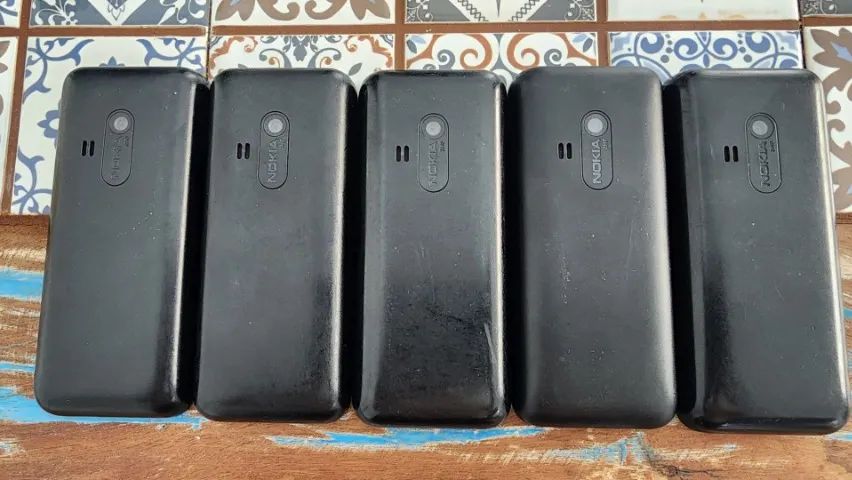LOTE COM 05 CELULAR NOKIA 220 PRETO - N13770 - Foto 3