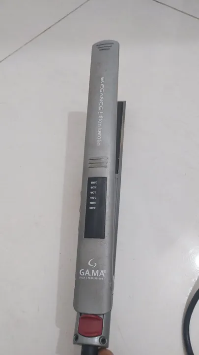Chapinha Profissional Gama Elegance Led Titan Keratin Bivolt