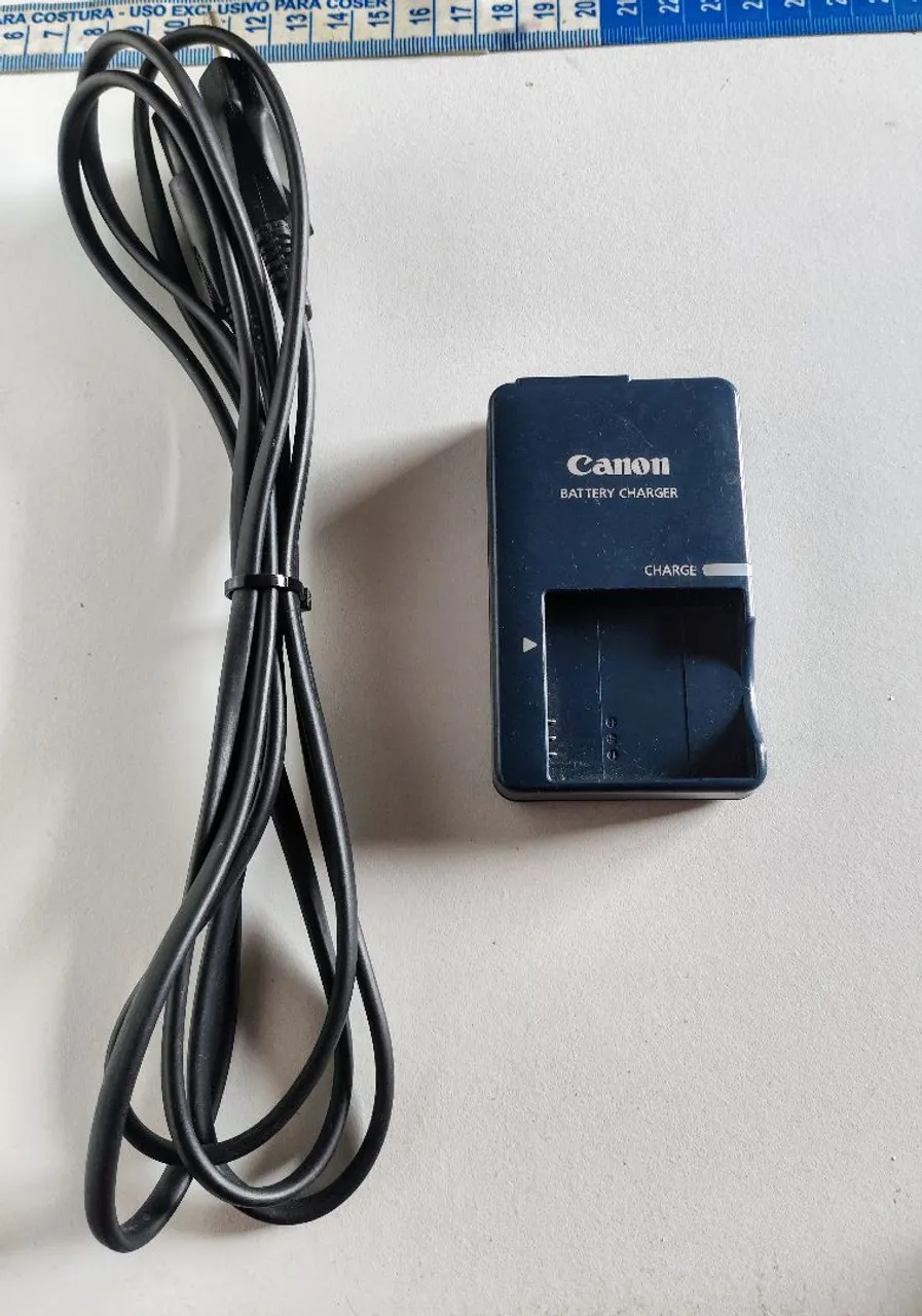 Carregador de bateria Canon original