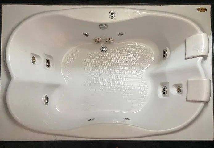 Banheira Jacuzzi - Hidromassagem Dupla 
