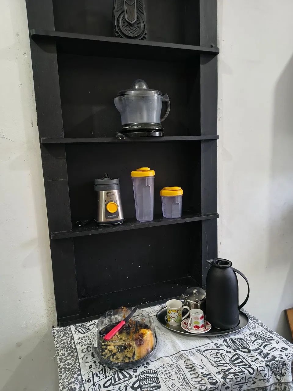 Armário e cantinho do cafe64254017839874120