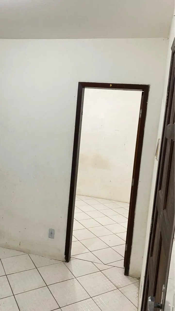 Alugo ou vendo kitnet ao lado do metrô Imbuí