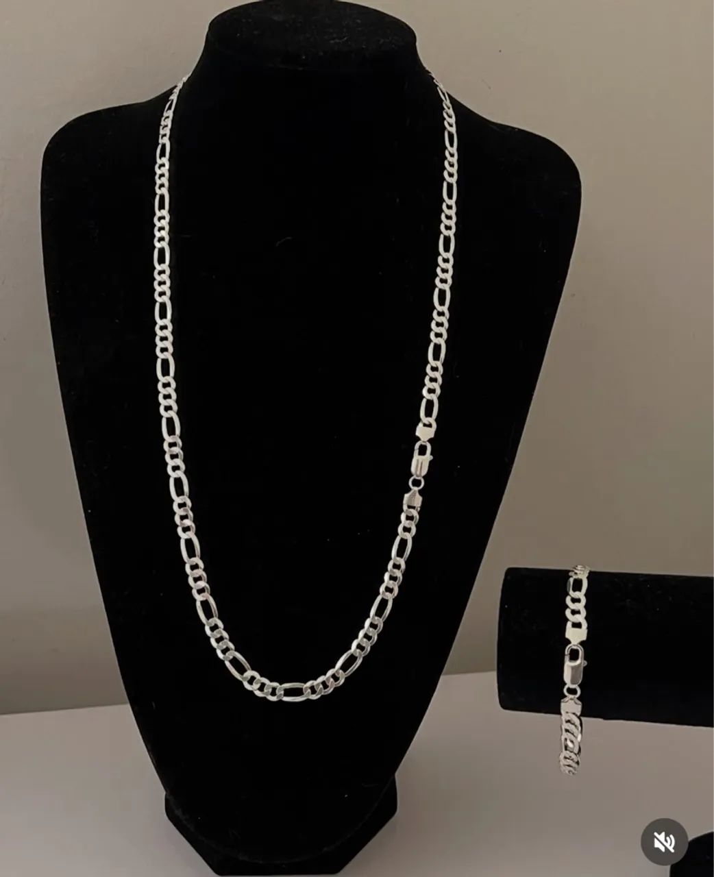 Conjunto de corrente e pulseira de prata 925