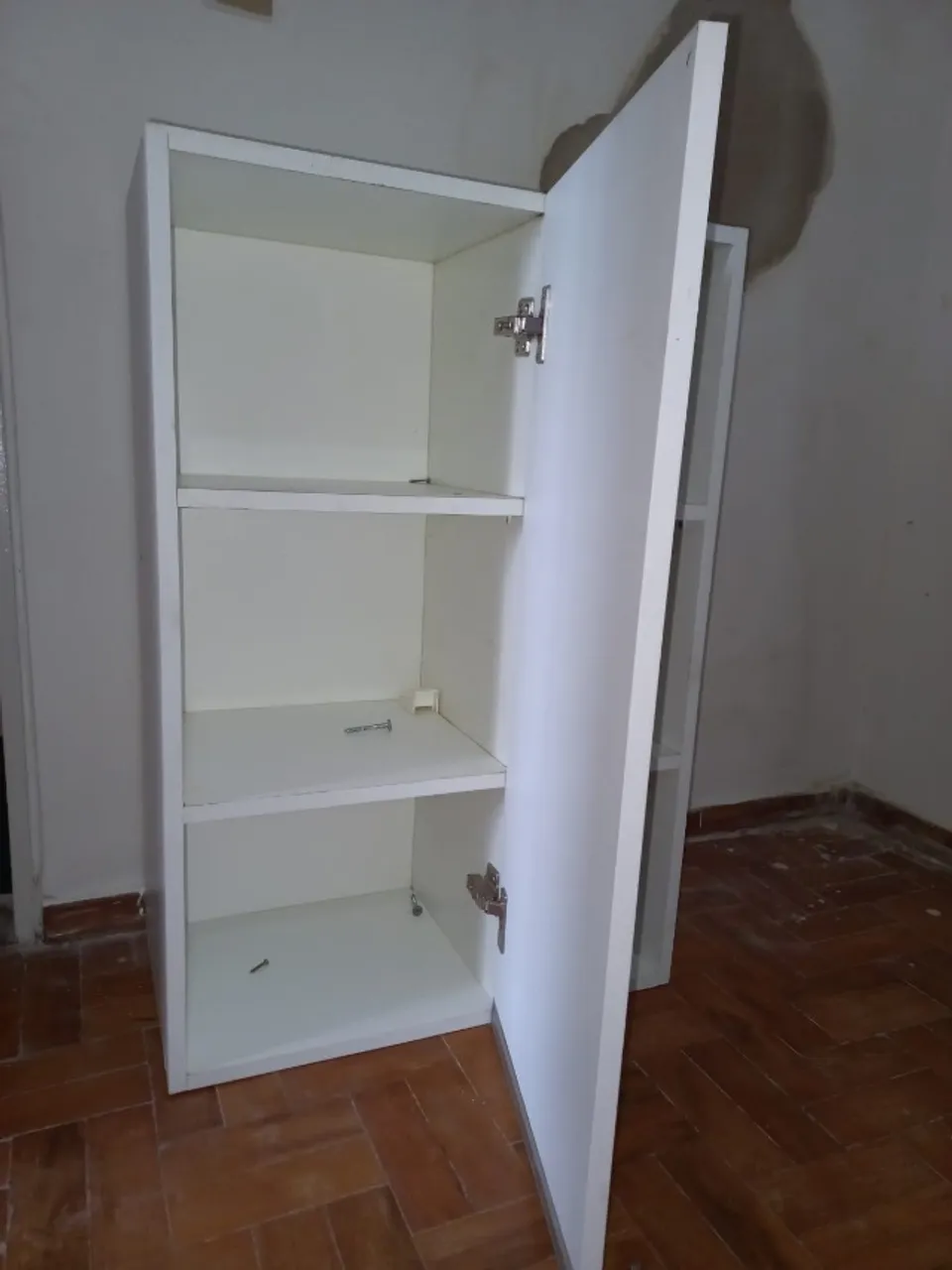 ARMÁRIO COM NICHOS