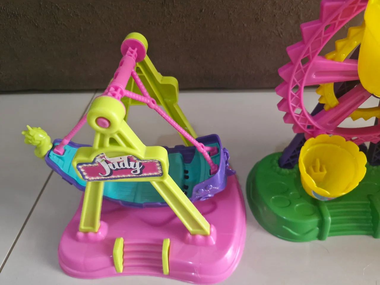 Brinquedos- parque de diversão e quarto da Judy - Foto 5