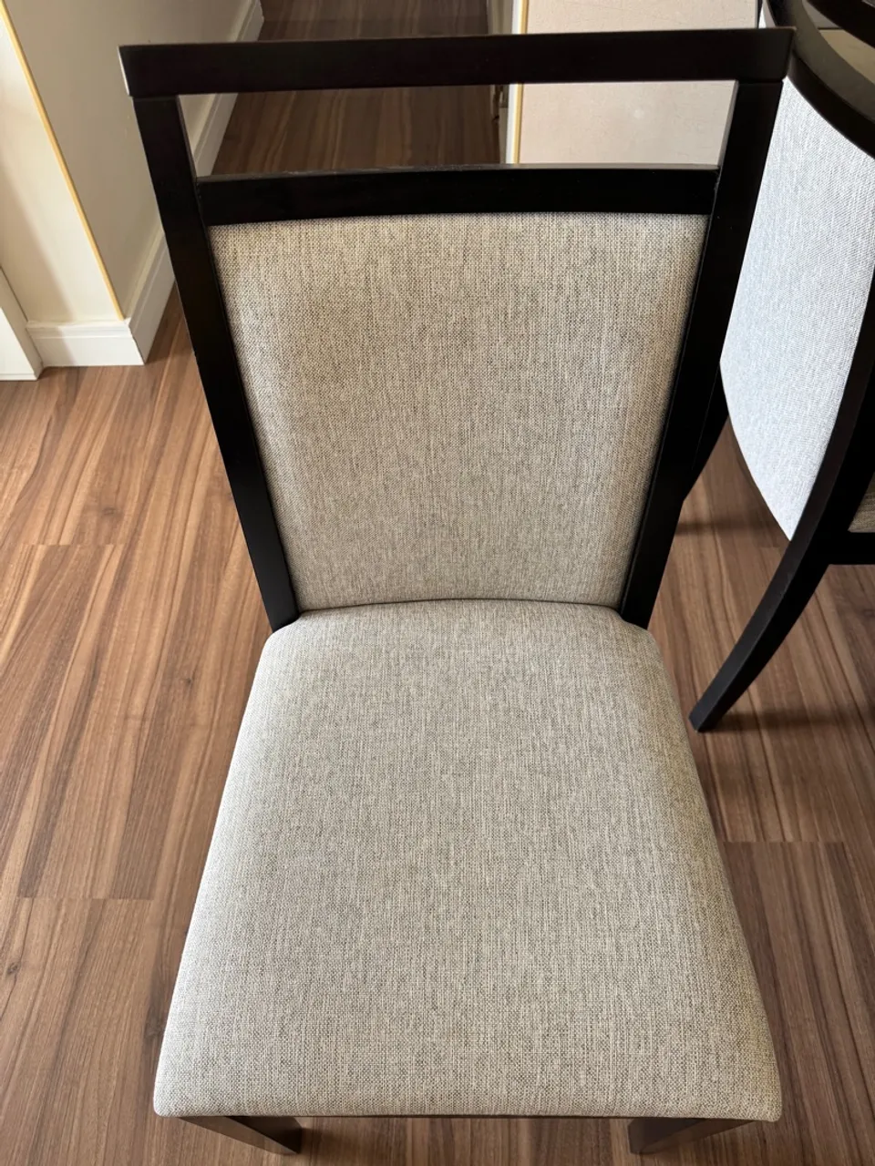 Cadeira de Jantar Elegante!