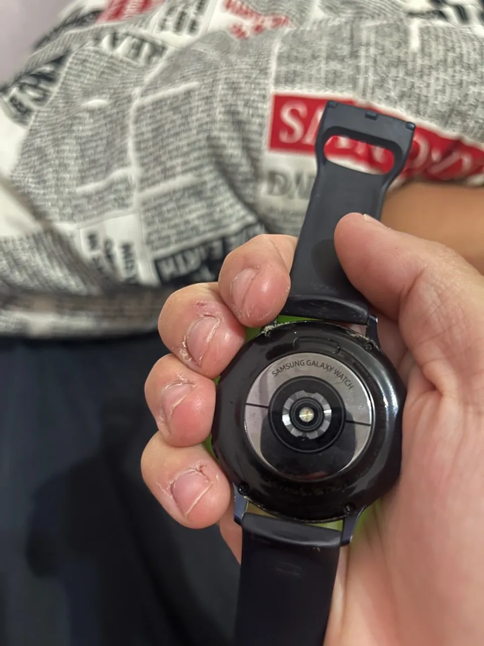 Smartwatch Samsung Galaxy Watch active 2 R$300