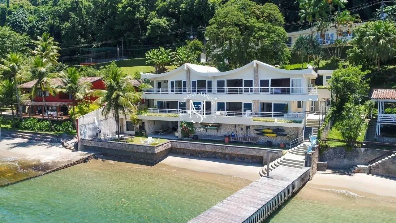 Casa à venda em Angra dos Reis/RJ