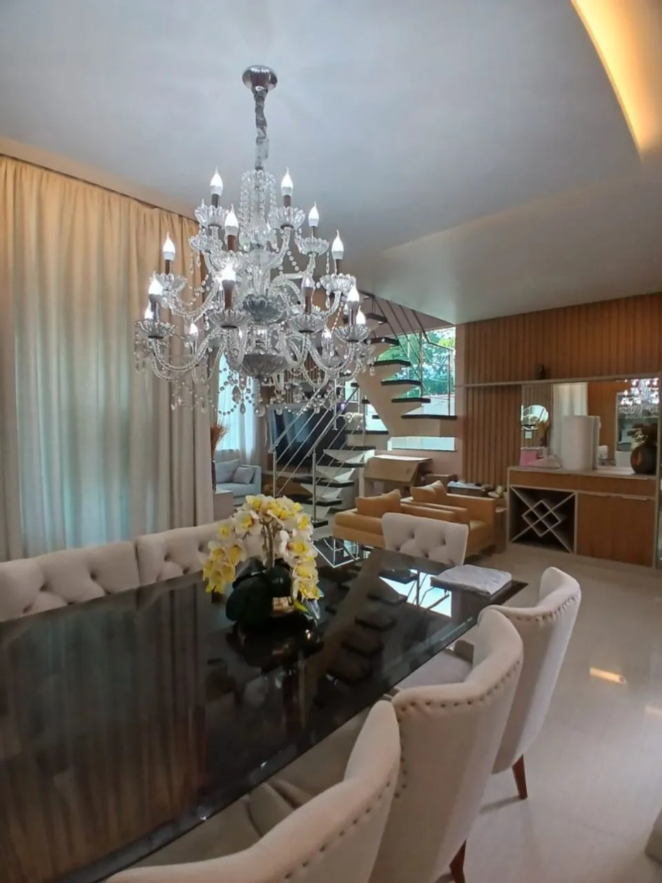 ALUGO/ CASA 100% MOBILIADA / COND.PASSAREDO (TARUMÃ). 10 MIL.