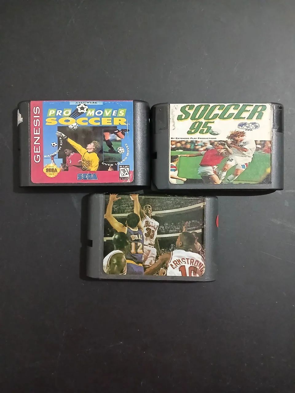 Lote jogos cartuchos mega drive Futebol e Basket