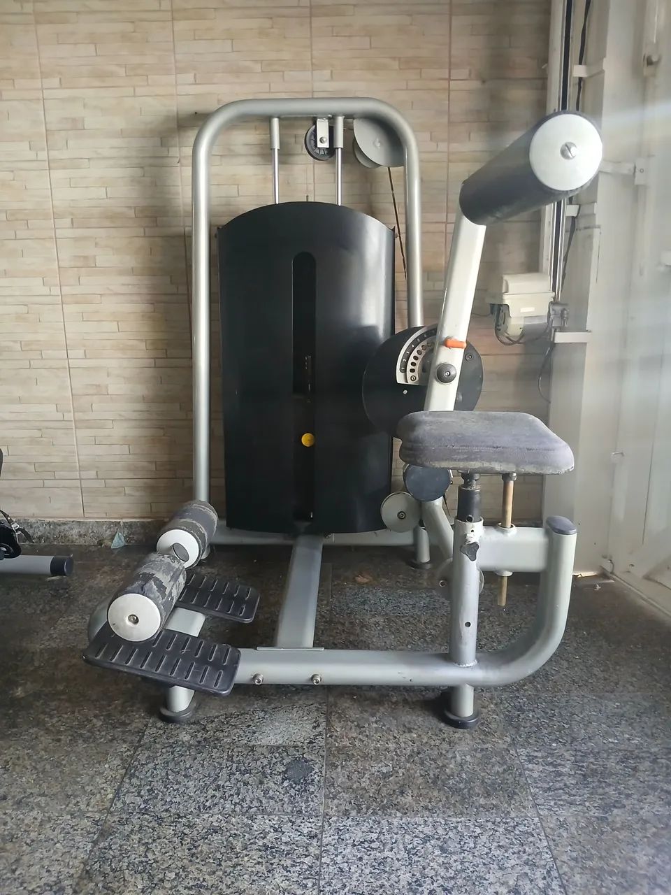 Vendo maquina abdominal profissional - Foto 3