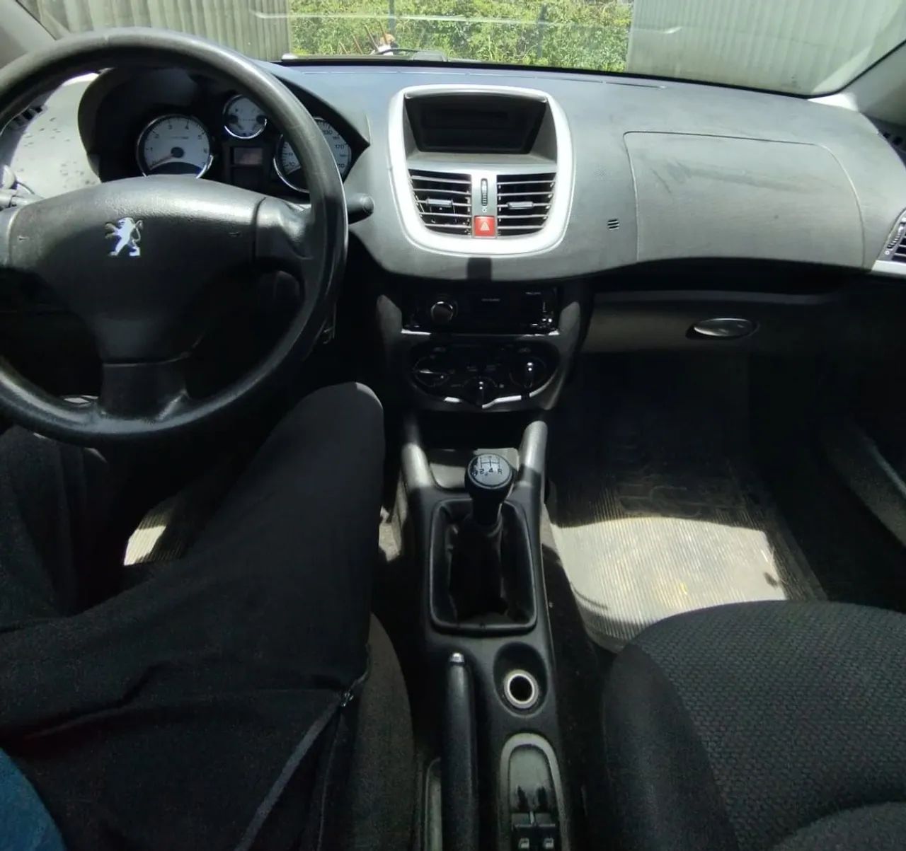 Peugeot 207 passion 1.4 sedan completo 2012  <br> - Foto 3
