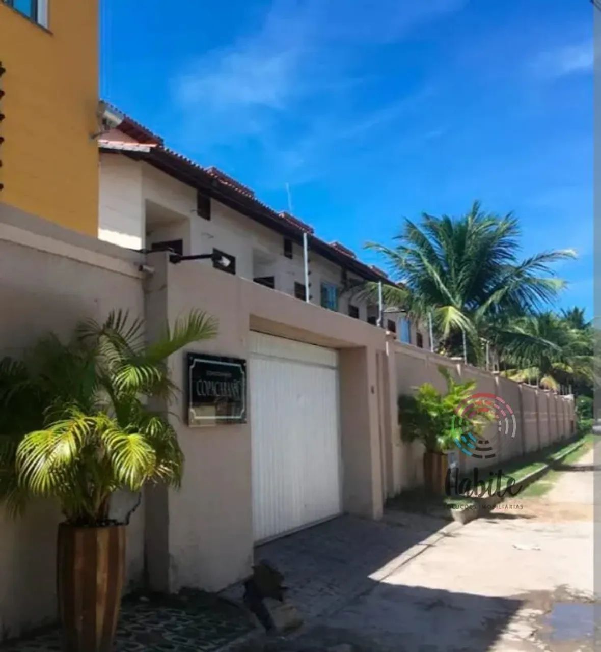 Casa Duplex em Condomínio Fechado para Venda no Centro - Eusébio/CE