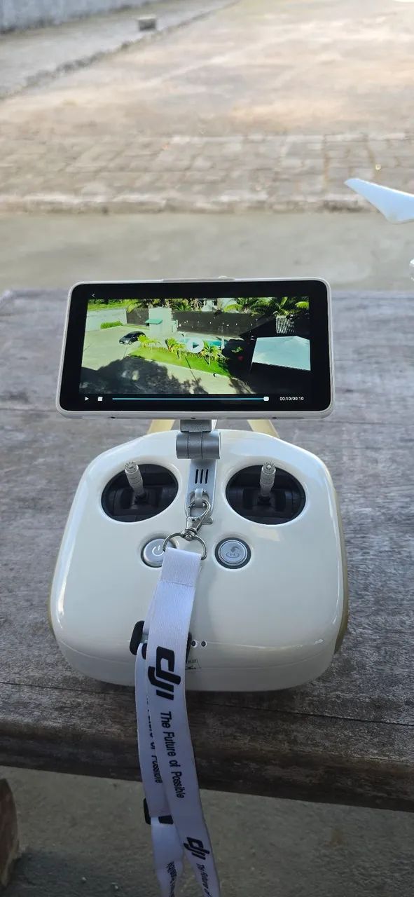 DJI PHANTOM 4 PRO + - Foto 5