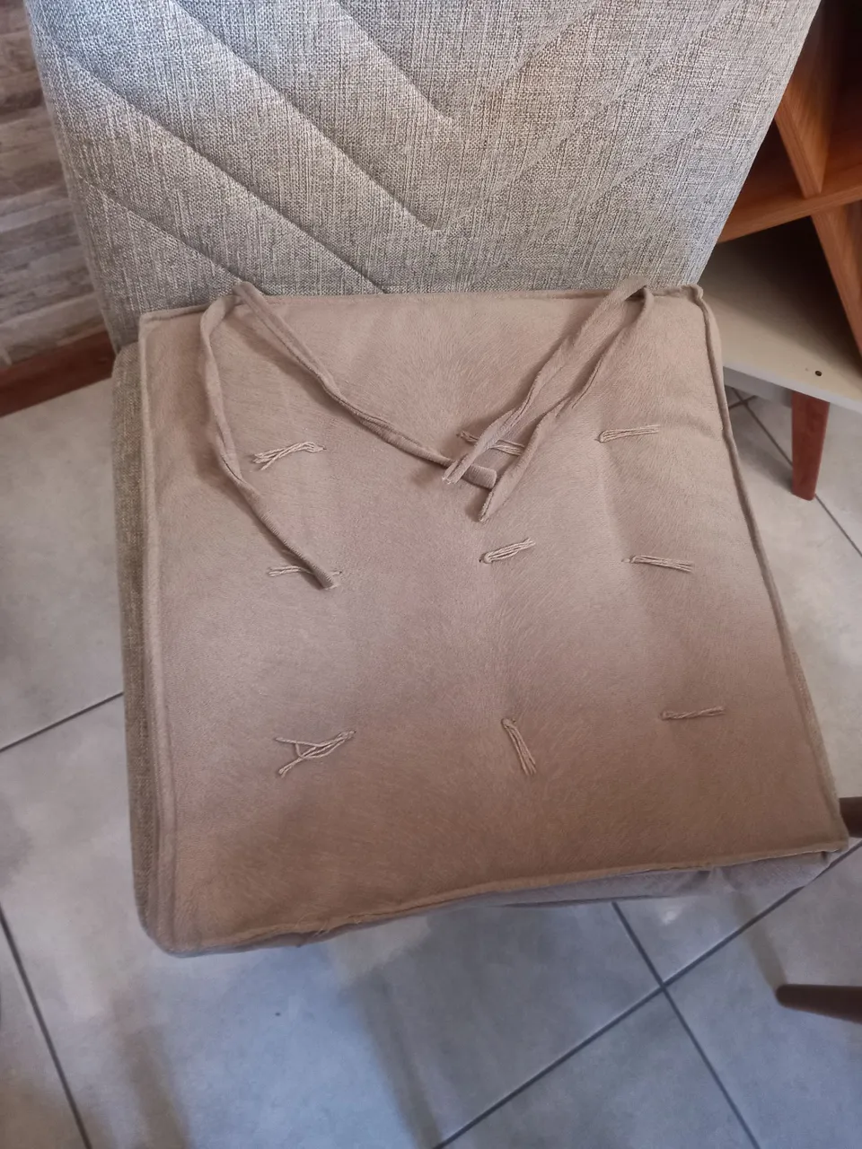 Almofada para cadeira bege