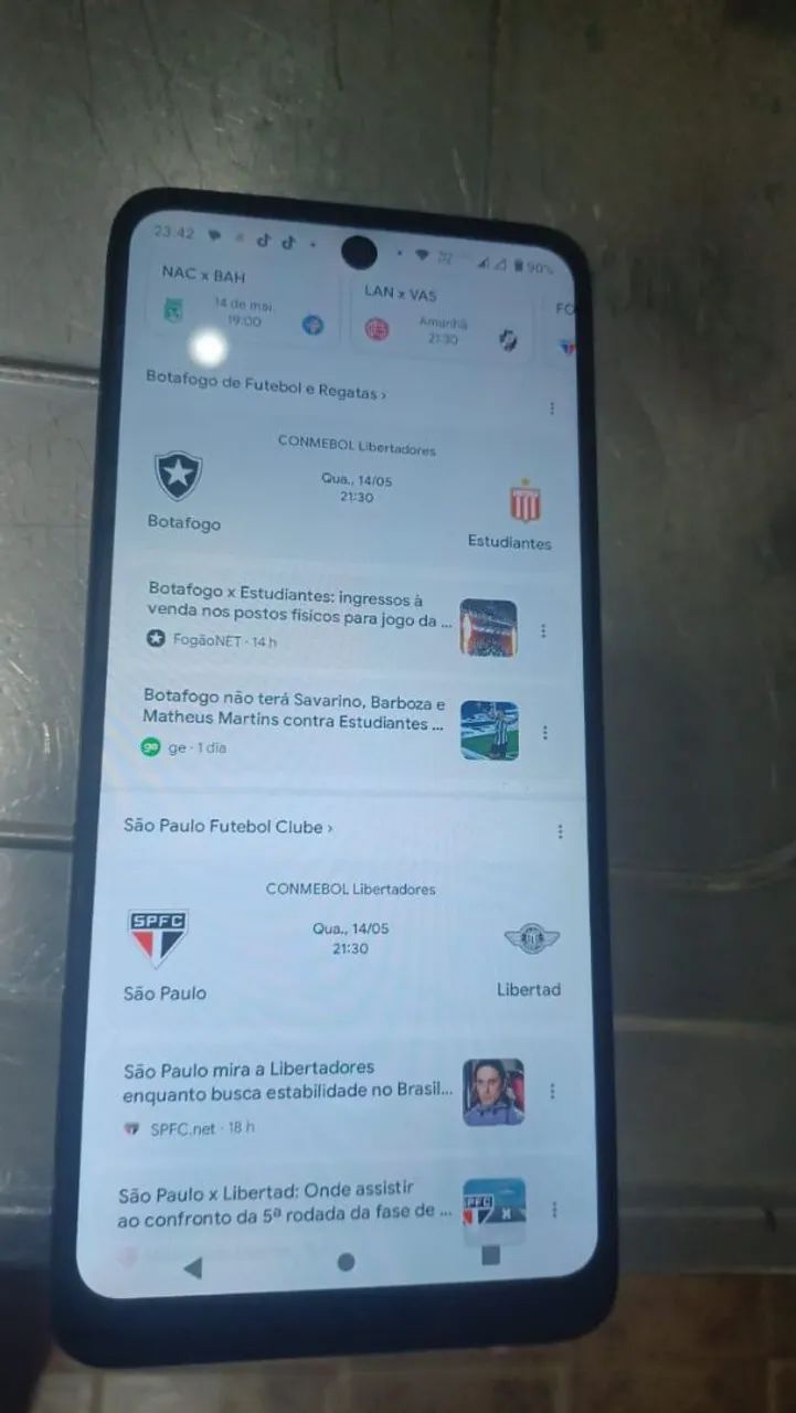 Celular Motorola g22  vai com carregador turbo 2 capinha  eu levo até metro penha