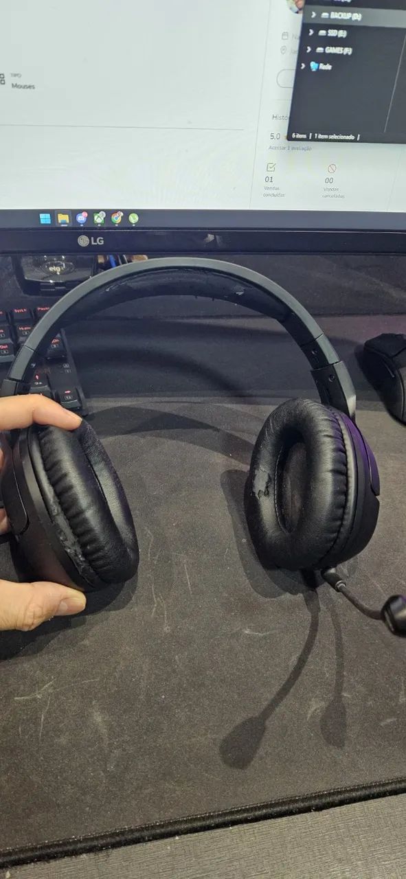 Headset Gamer Sem Fio HyperX Cloud Flight, Drivers 50mm, LED, Compatível com PS5 e PS4 - Foto 3