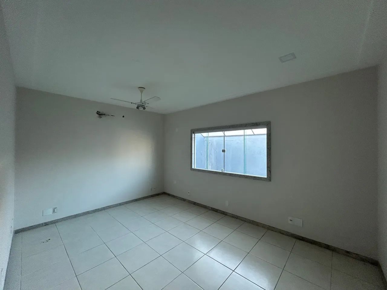 VENDO CASA NO BNH - Foto 2
