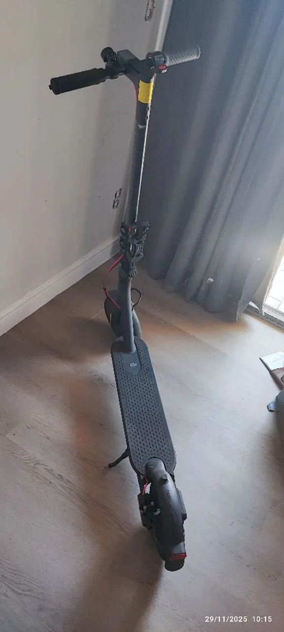 Patinete Xiaomi Semi novo.  - Foto 2
