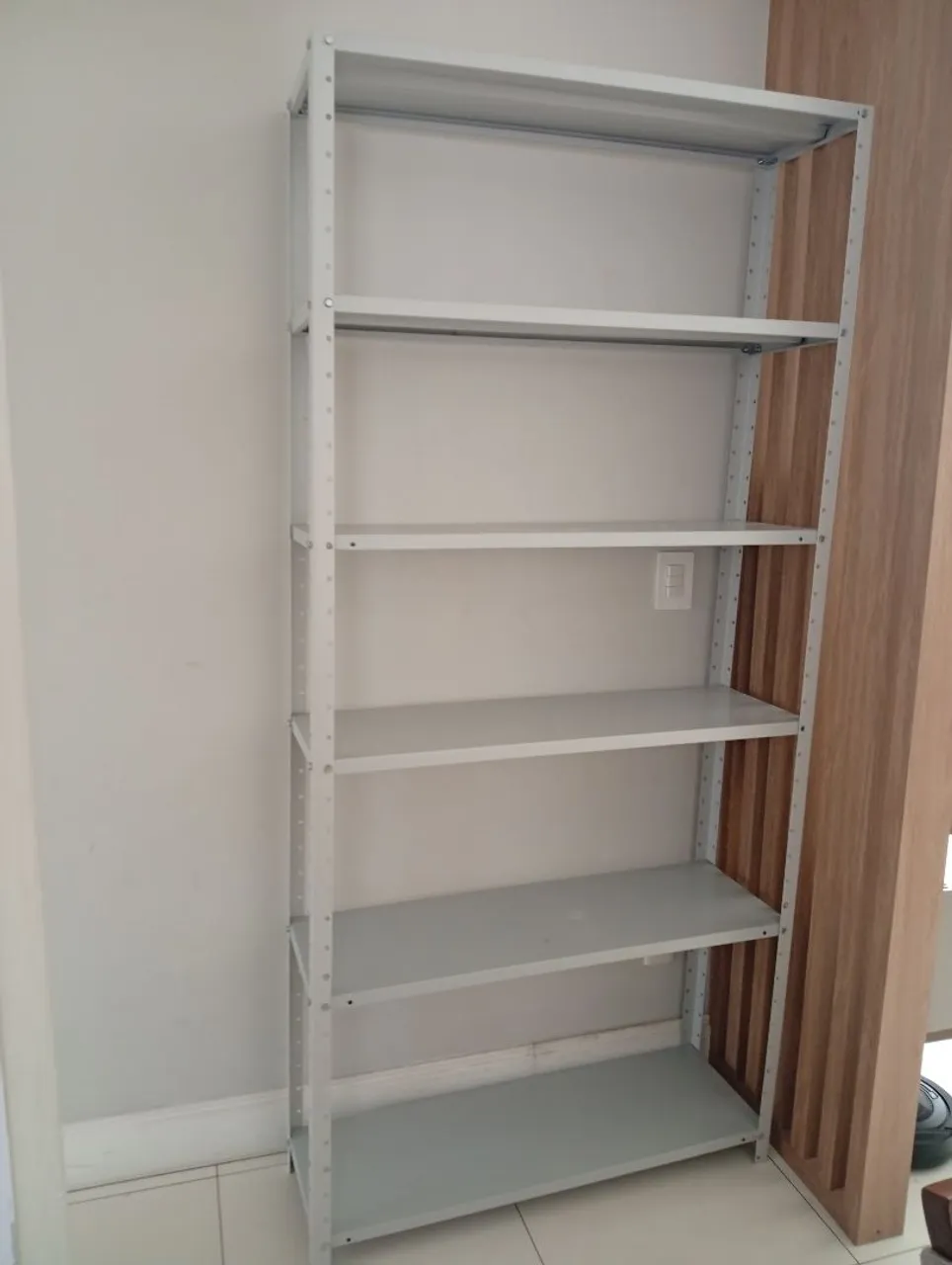 Estante de aço para organização