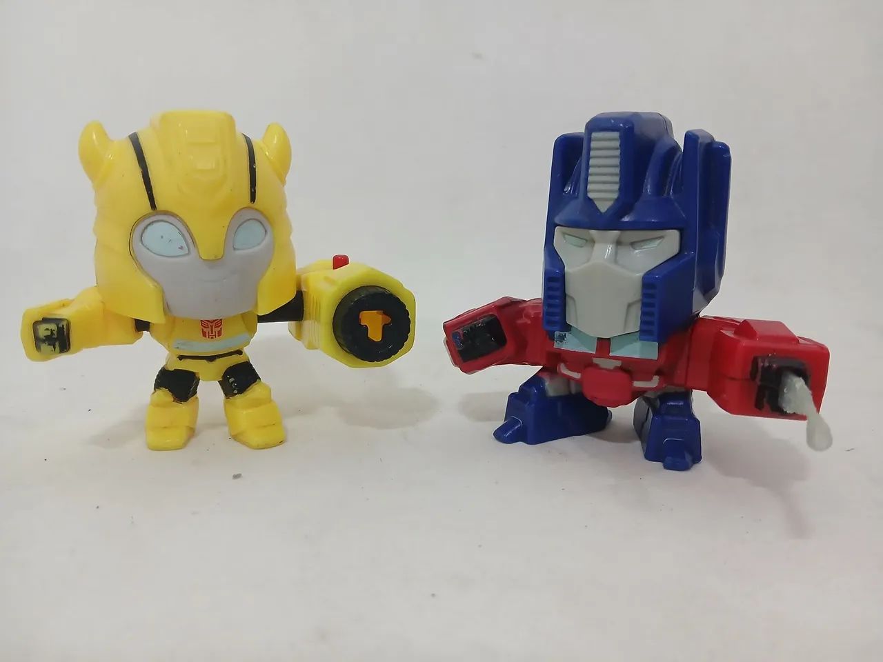 Miniaturas Colecionáveis Transformes Optimus Prime e Bumblebee