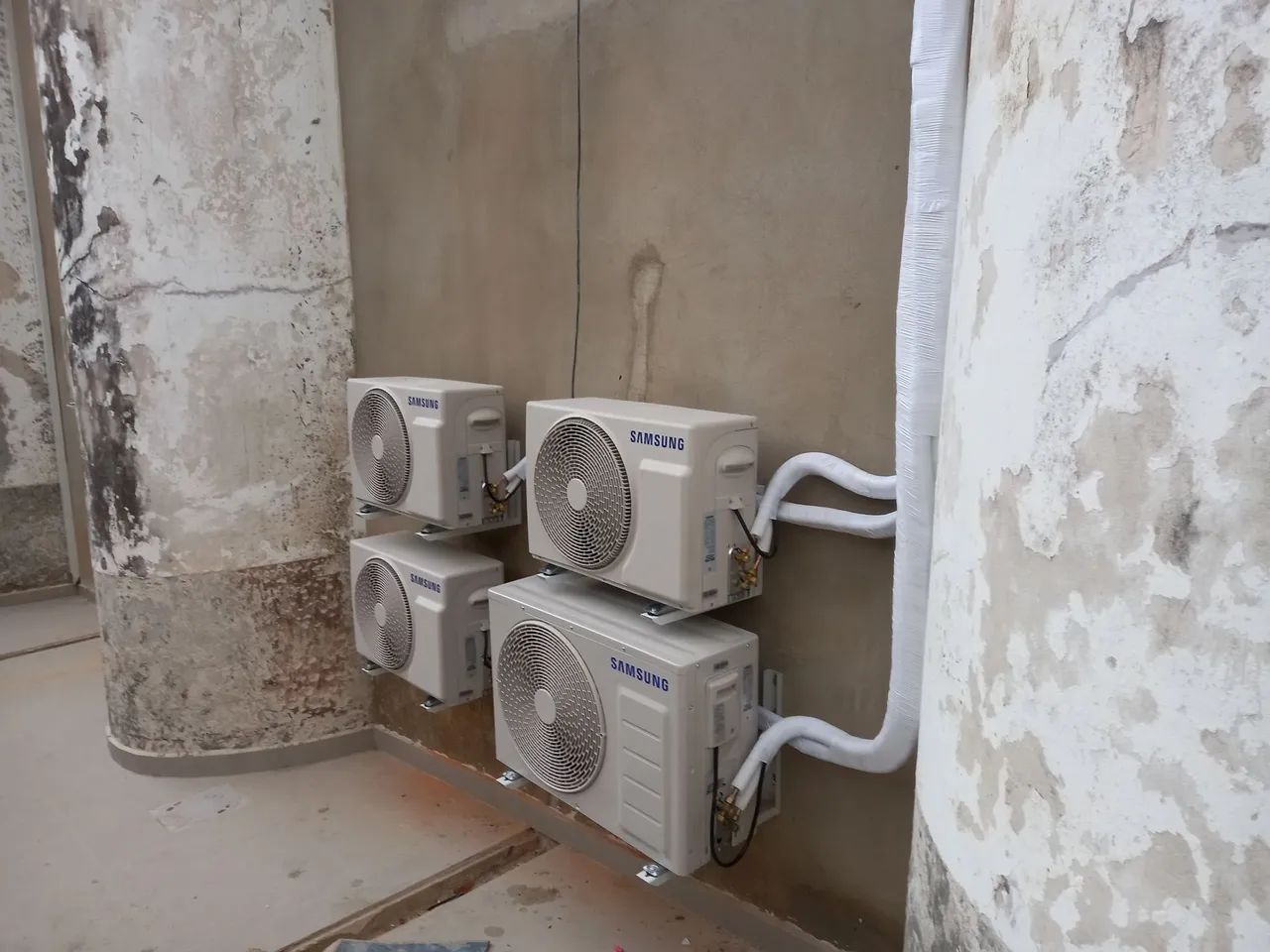 PRECISO DE TÉCNICO DE REFRIGERAÇÃO, ELETRICISTA - Foto 2