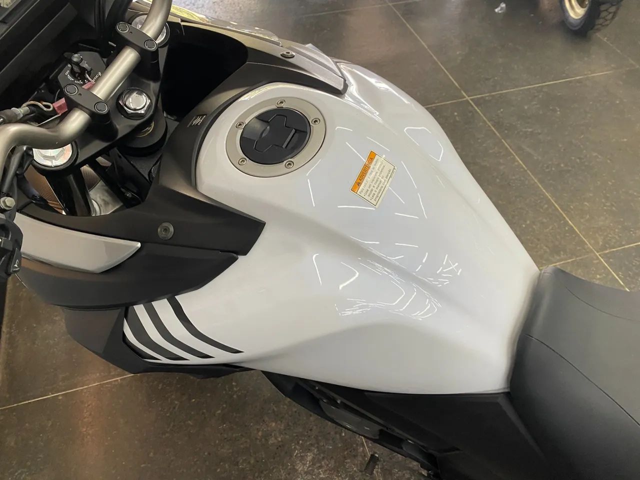Suzuki DL 650 V-STROM - Foto 3