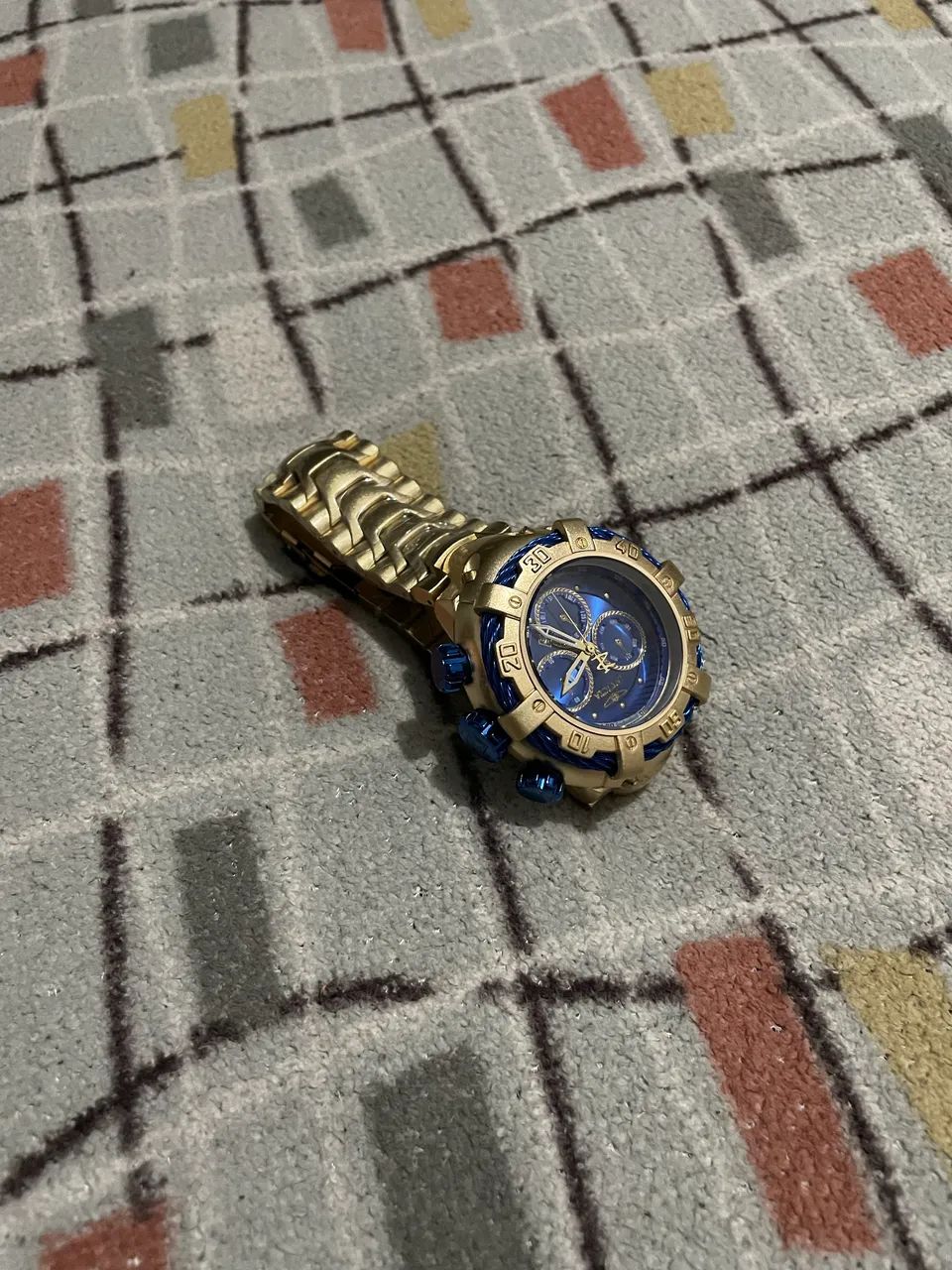 Relógio Invicta Thunderbolt Dourado
