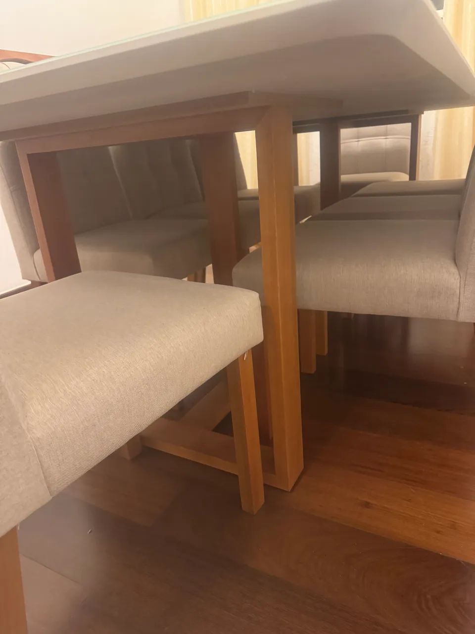 Linda mesa de 8 lugares: - Foto 3