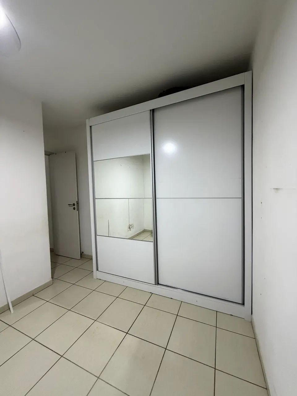Guarda roupa 2 portas 