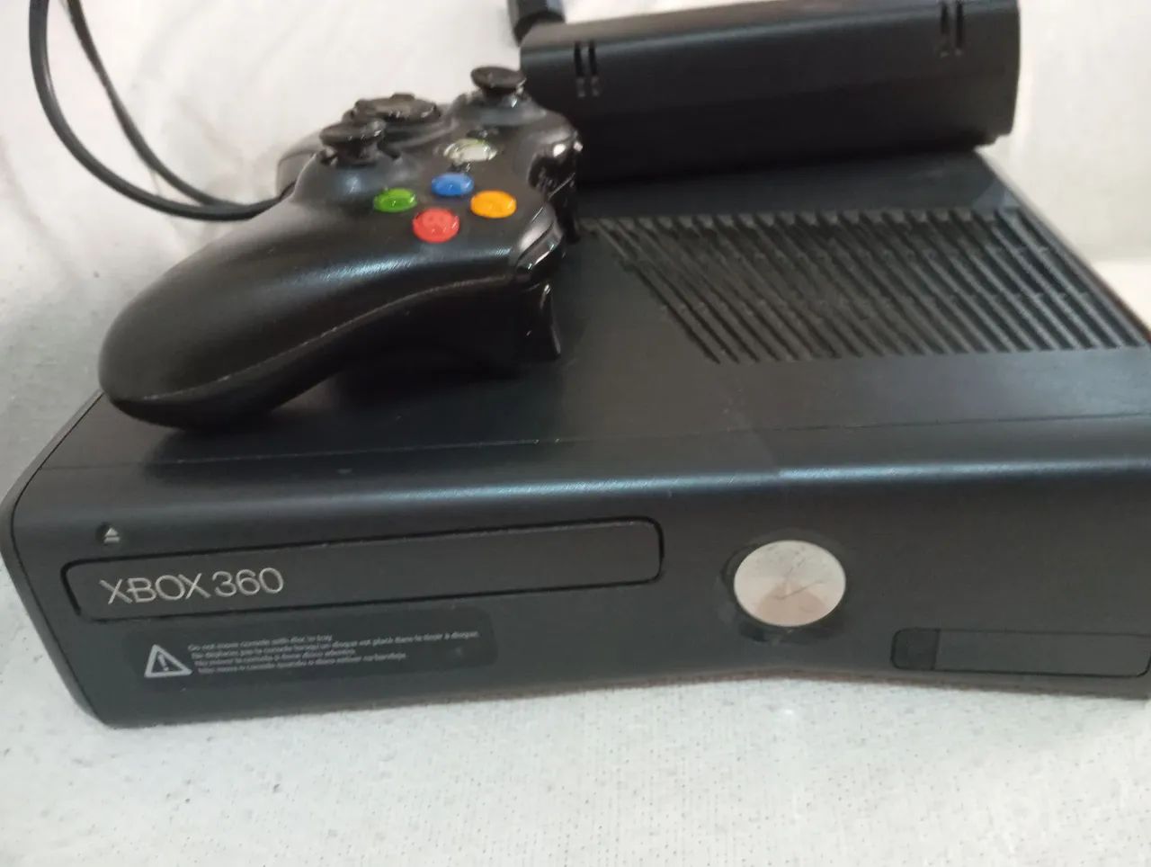 Xbox 360 usado,com fonte e controle - Foto 3