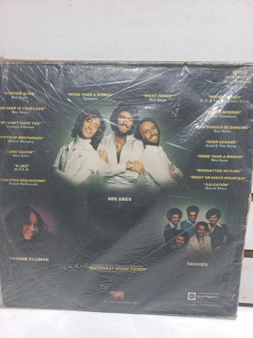 Disco de vinil antigo SARTUDAY NIGHT FERVER 1978  - Foto 5