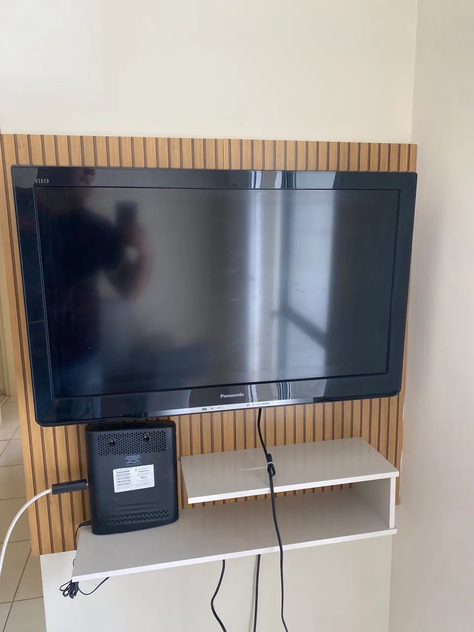 Vendo TV 32 polegadas + painel ripado  - Foto 2