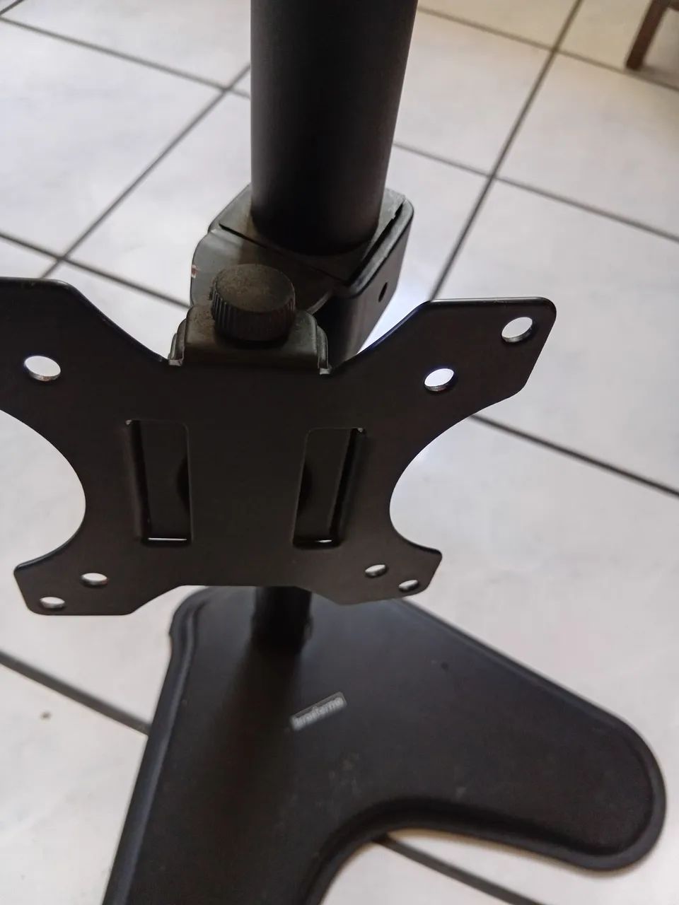 Suporte para TV  tripé  - Foto 2