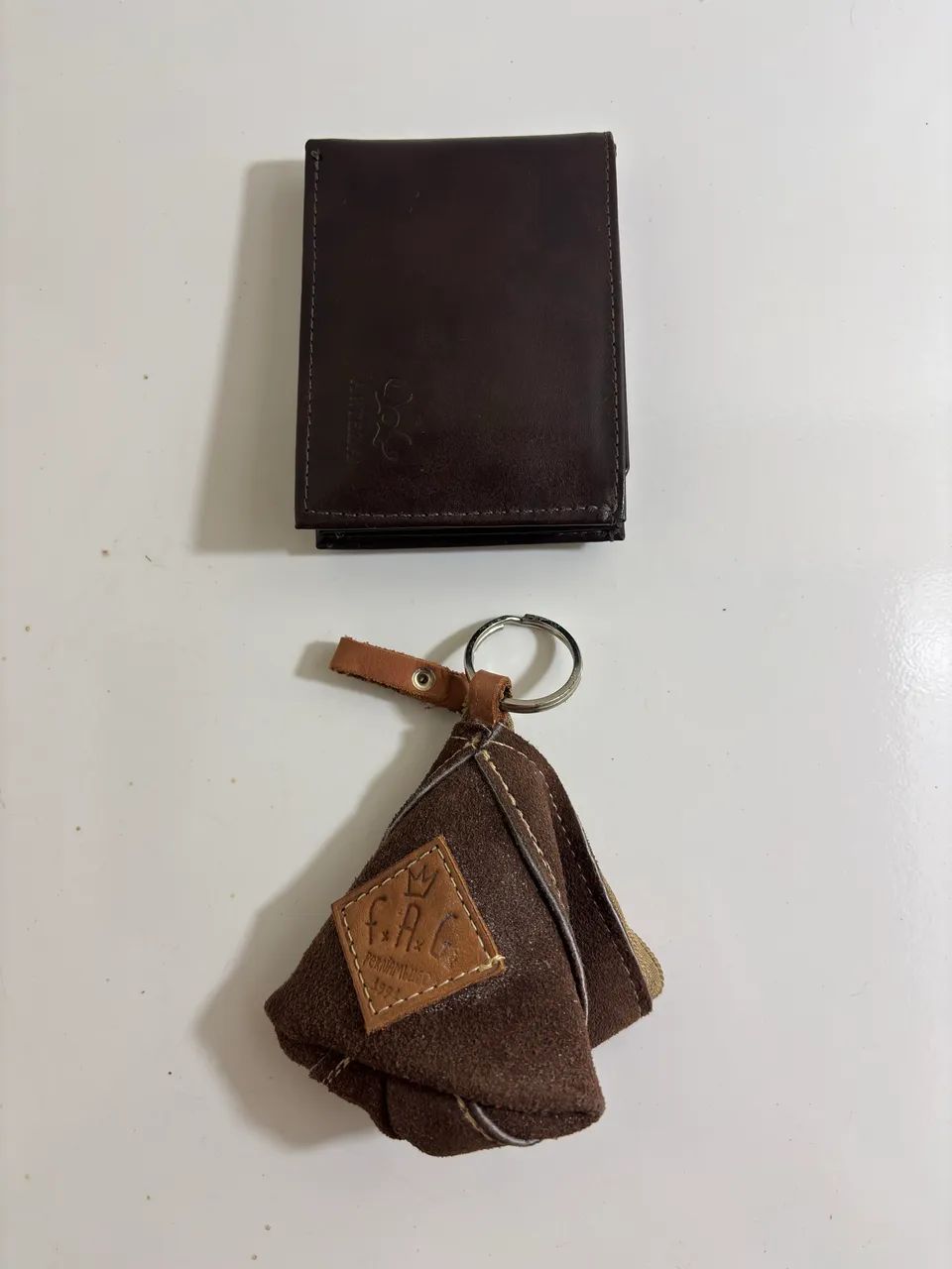 Kit dinheiro e moedas antigas + carreteira e porta moeda de couro - Foto 4