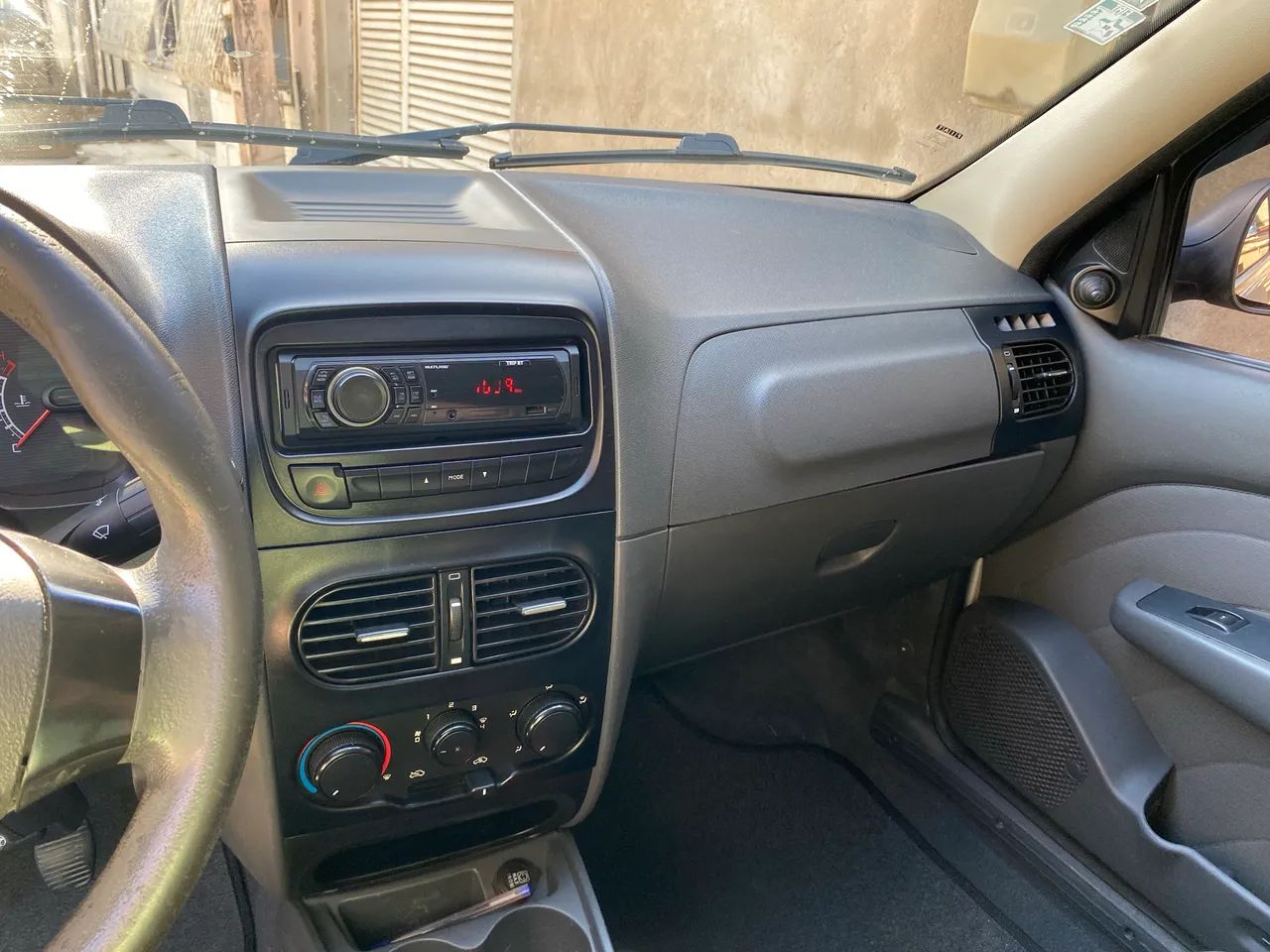 Fiat Strada Working Celeb.1.4 Fire Flex 8V CE 2013 - Foto 5