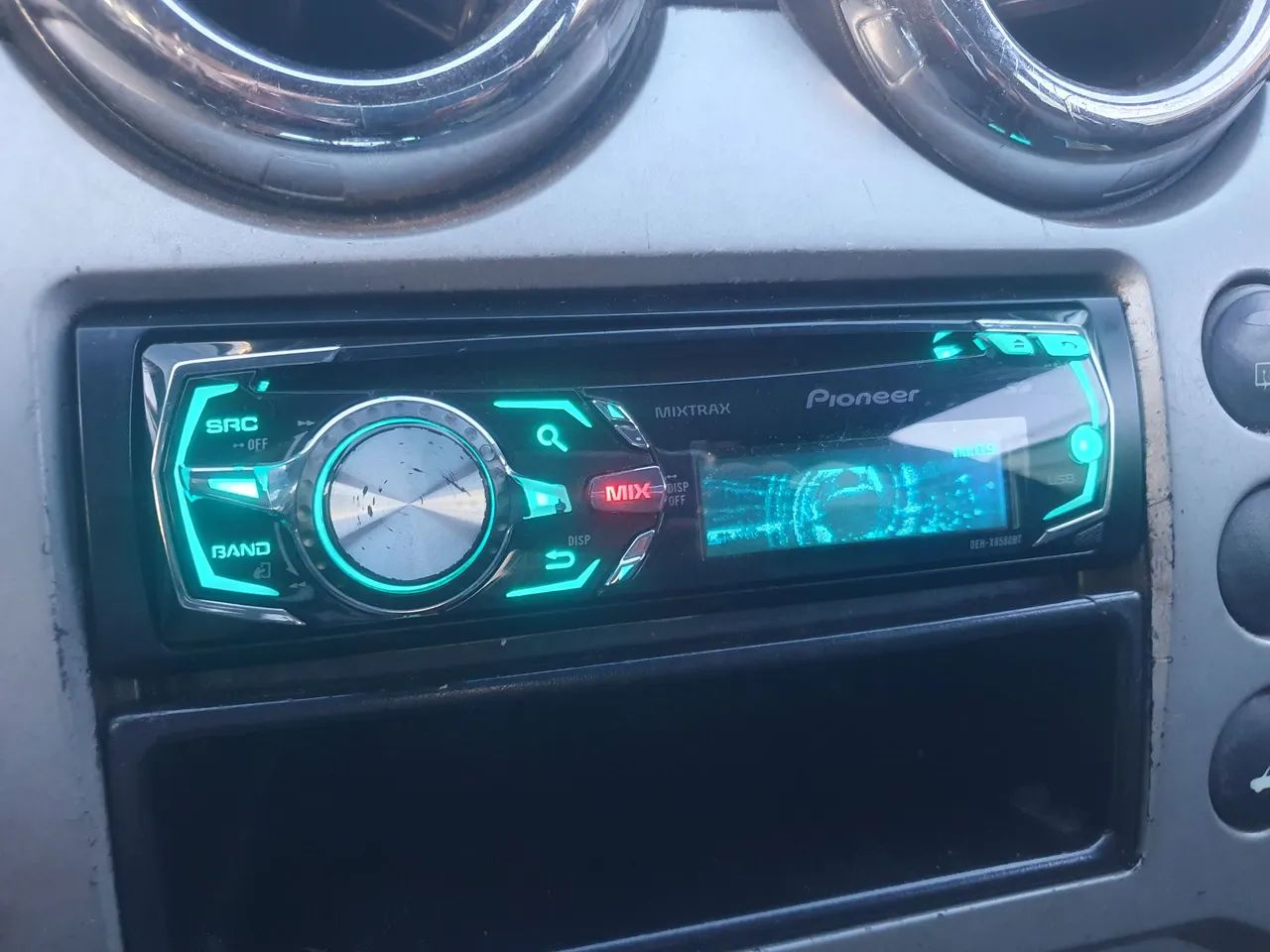 Toca cd pioneer golfinho com Bluetooth deh.x 8580bt  - Foto 2