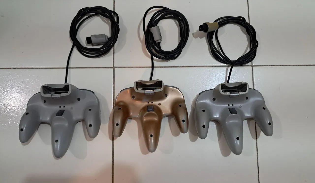 3 controles de Nintendo 64 - Foto 5