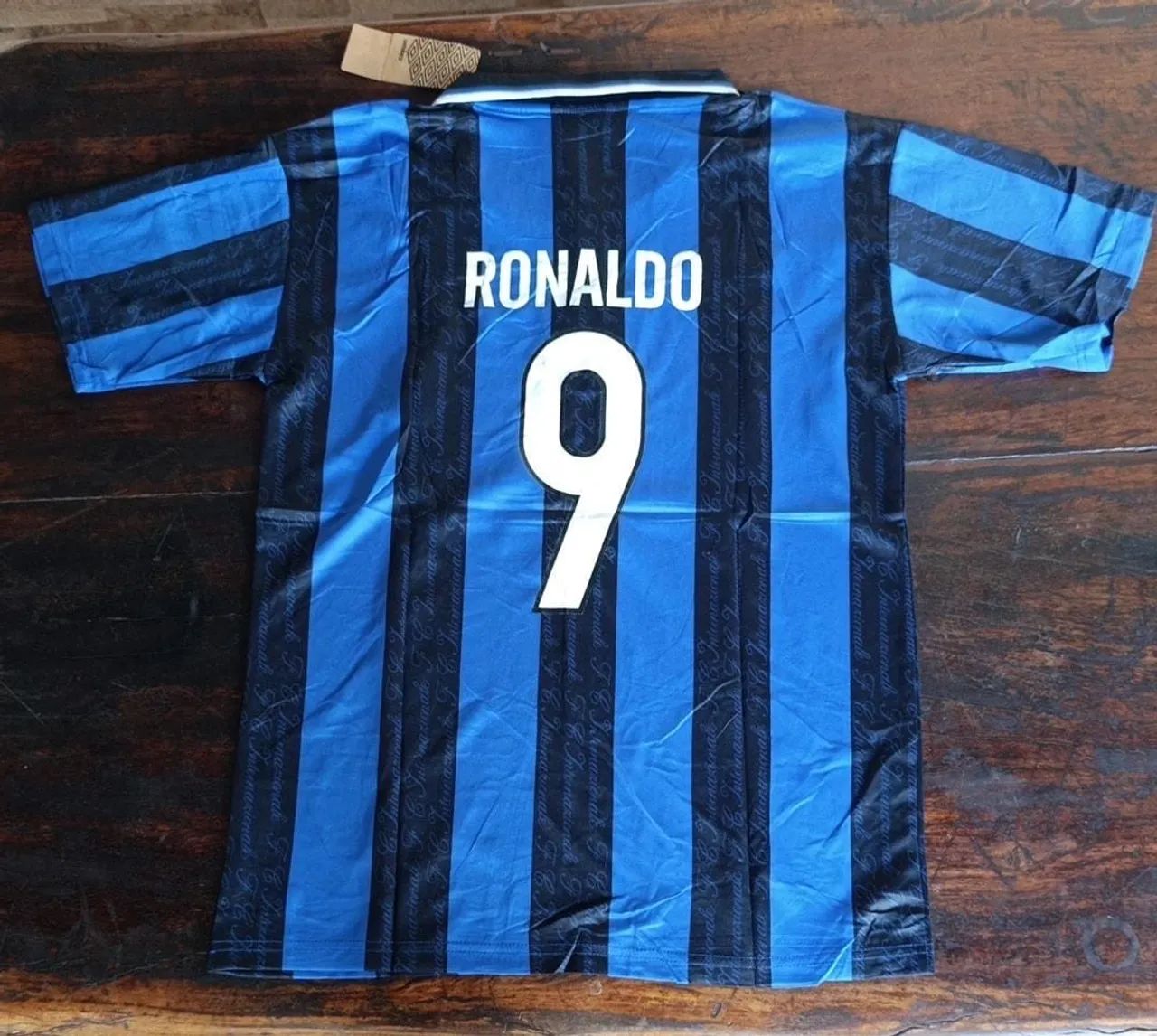 Camisa Inter de Milão retrô (Ronaldo)  - Foto 2