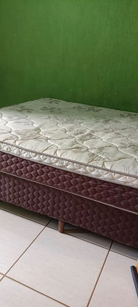 Vendo Cama Queen 1,98 X 1,58 - Foto 2