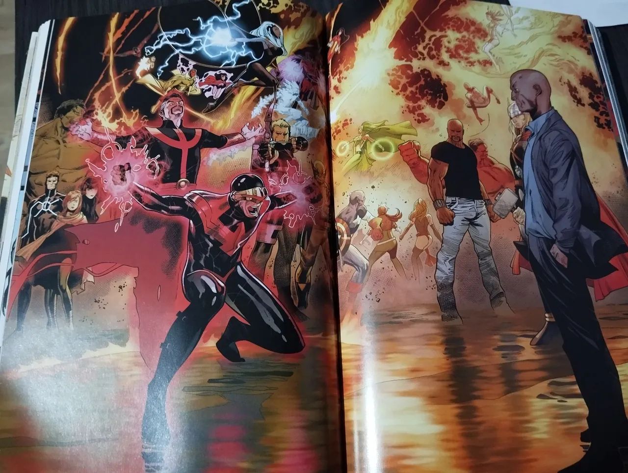 Vingadores vs X-Men - Marvel Deluxe  - Foto 2