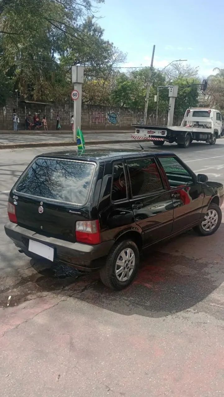 Fiat Uno Mille 1.0 Fire/ F.flex/ Economy 4P 2012 - Foto 3