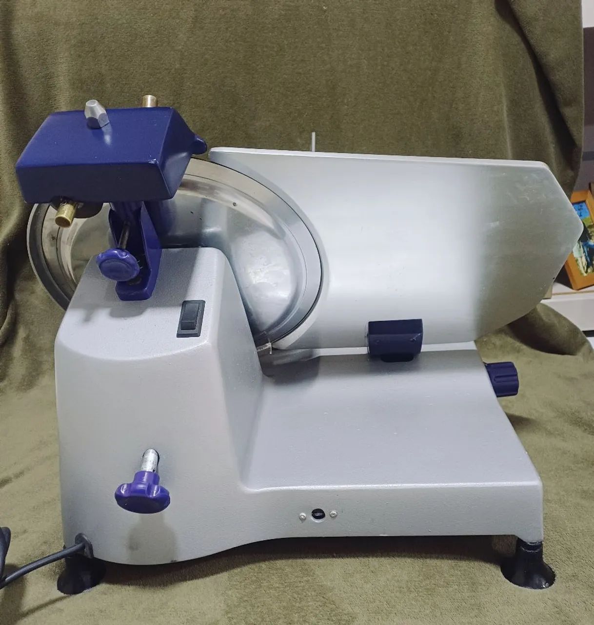 Máquina de cortar frios  - Foto 2