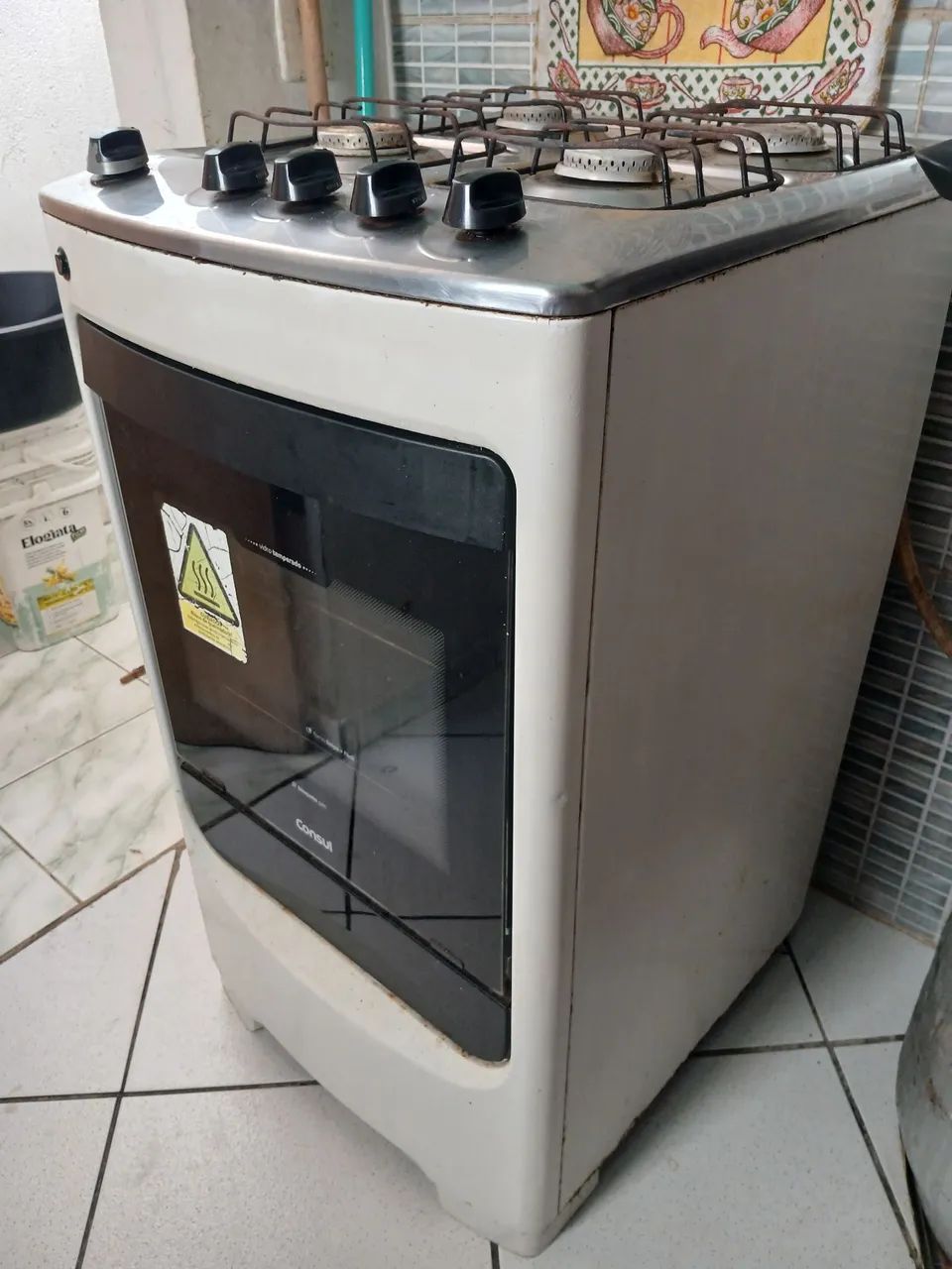 Fogao exelente todo bom fucionando as 4 bocas. E forno exelente - Foto 5